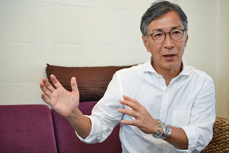戦術について語る水沼貴史さん