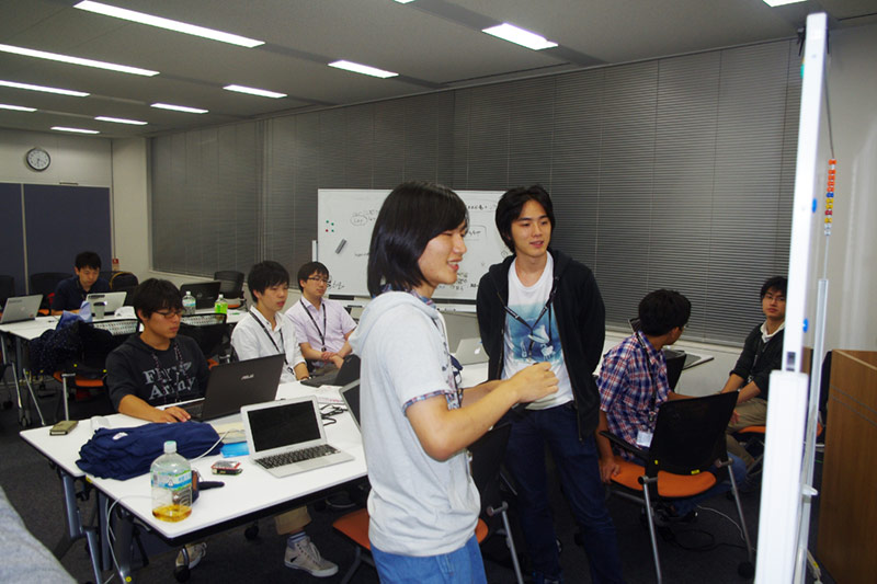 さくらの社員にも相談しつつ着実に開発中。