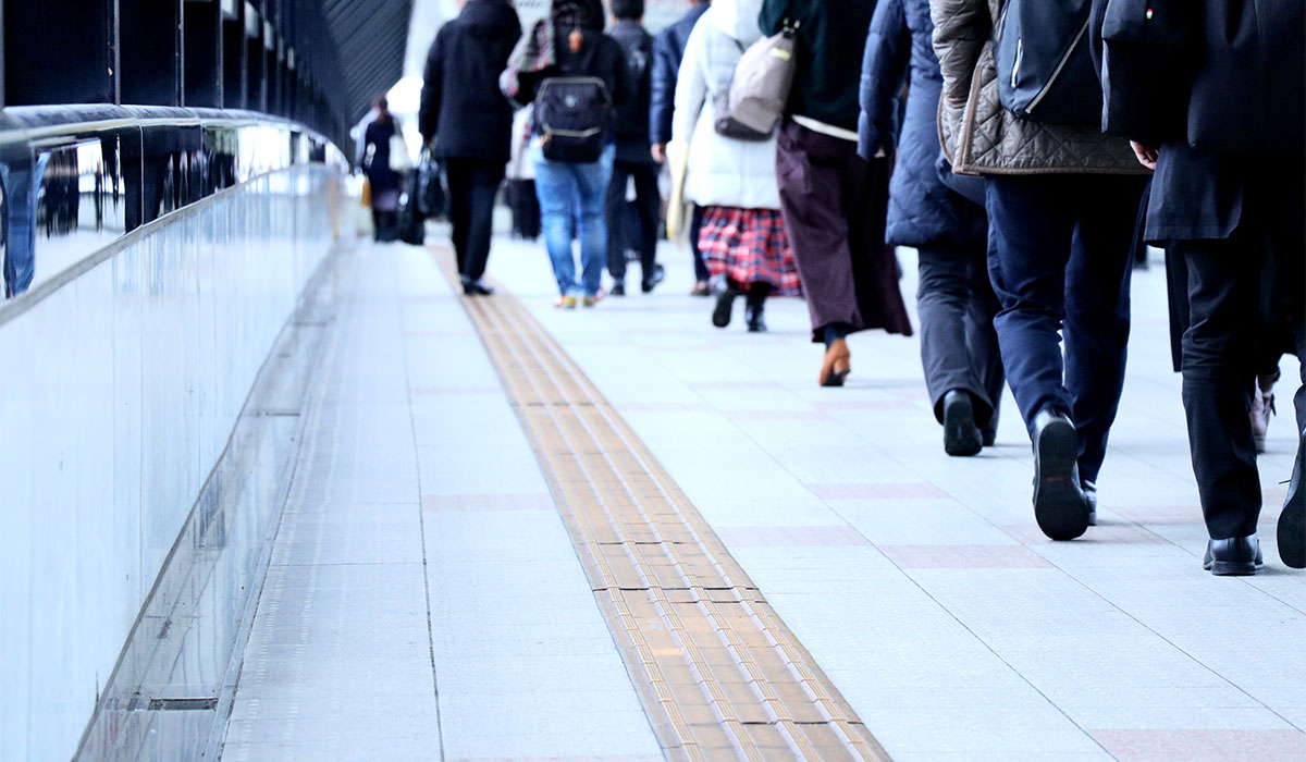 仕事=出社という前提を持っている人は想像よりも多い