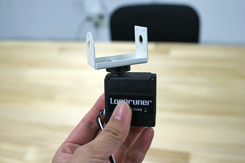 サーボモーター