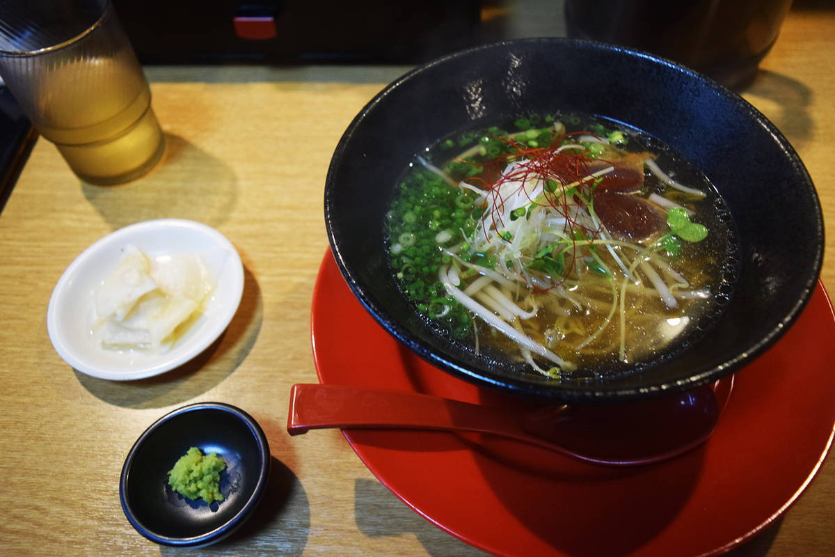 まぐろラーメン小　700円