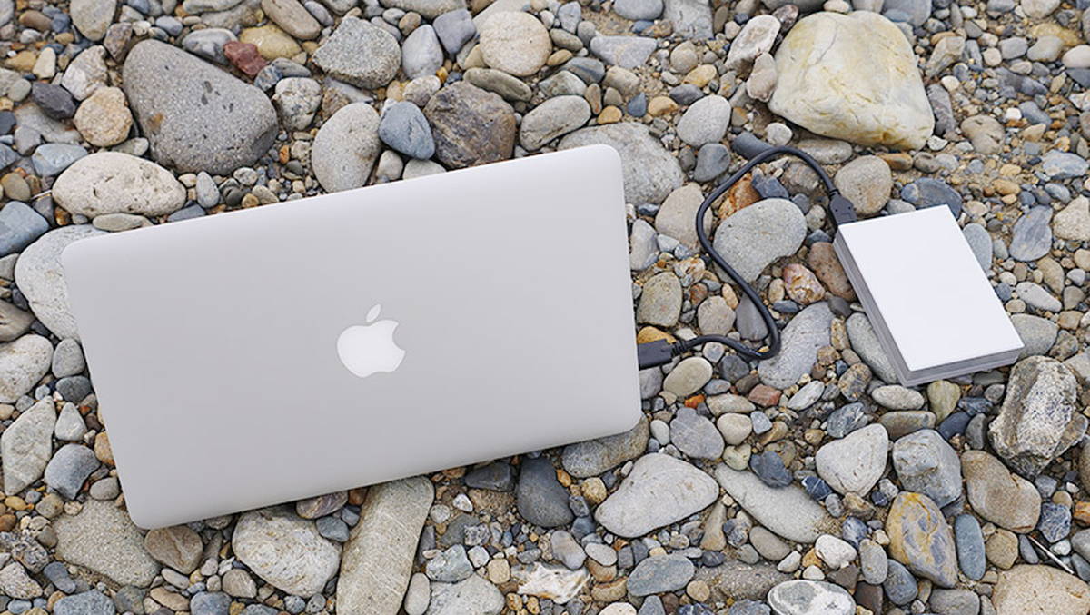 パソコンとハードディスク