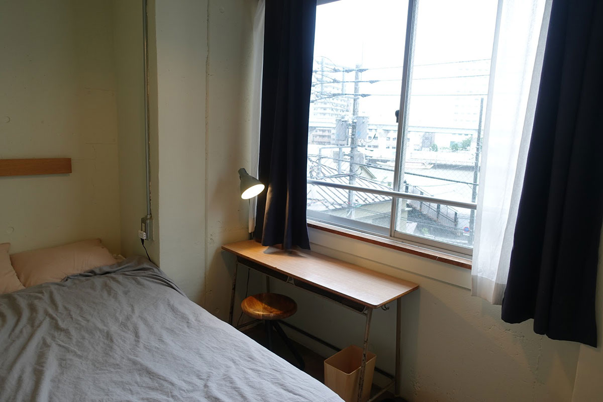 ゲストハウスでデュアルライフ