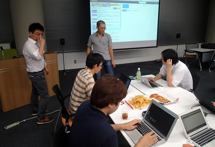 皆さん自分のペースで体験中