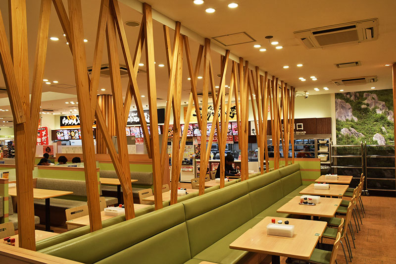 f:id:sakumaga:20191126164718j:plain オシャレな柱も