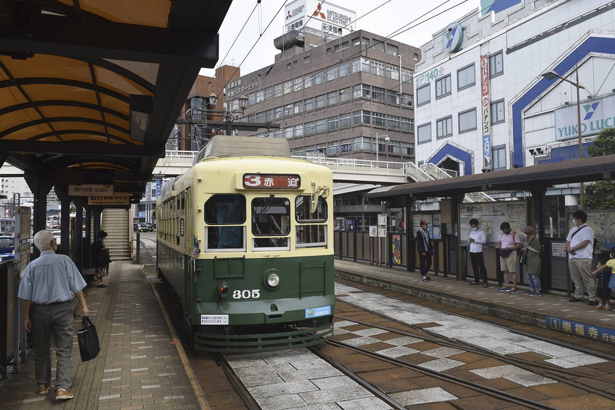 長崎駅前から出る路面電車