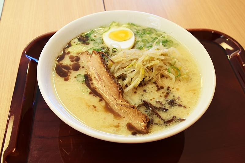 ラーメン001 　熊本ラーメン　650円