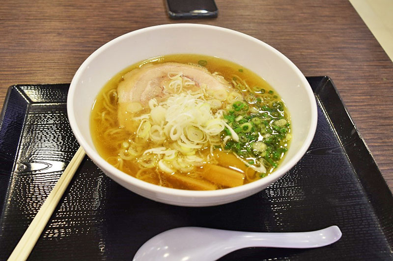しおラーメン880円