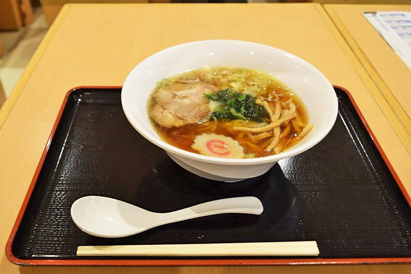 佐野ラーメン　730円