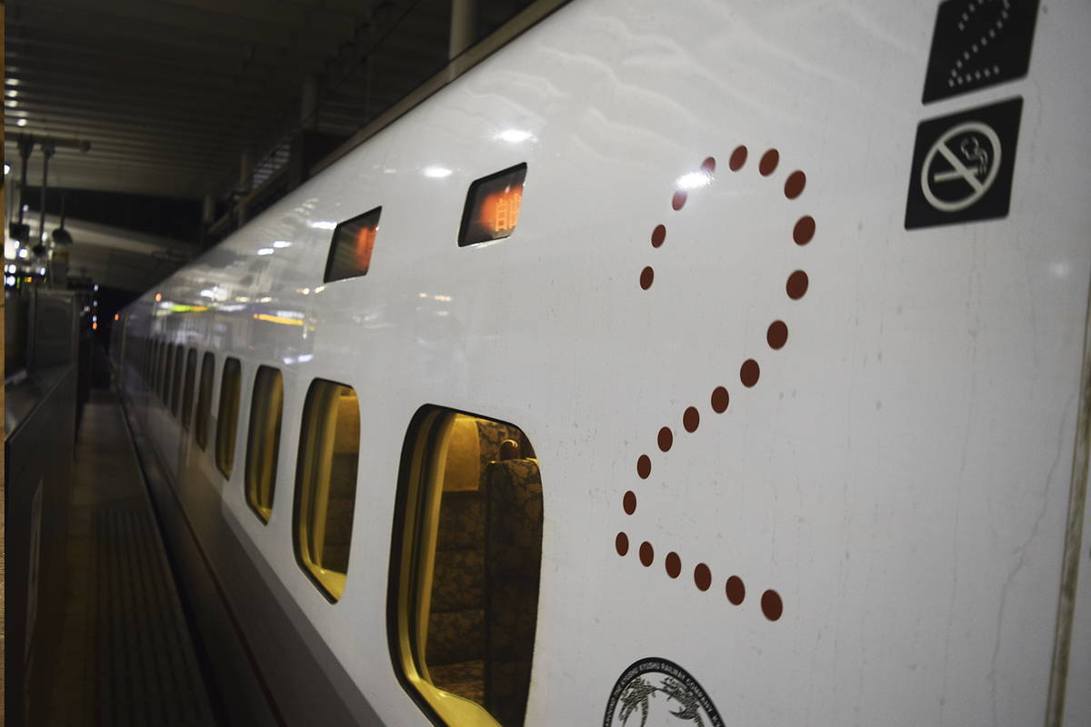 20:38 九州新幹線　つばめ346号　博多行き