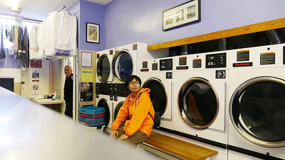 これはロンドンのコインランドリー