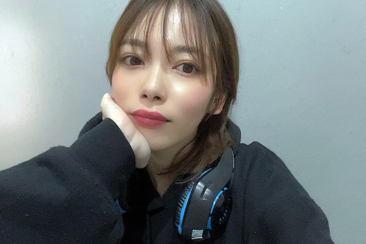 ↑ヘッドセットで聴いてたら頭痛がしたので、もうしません。