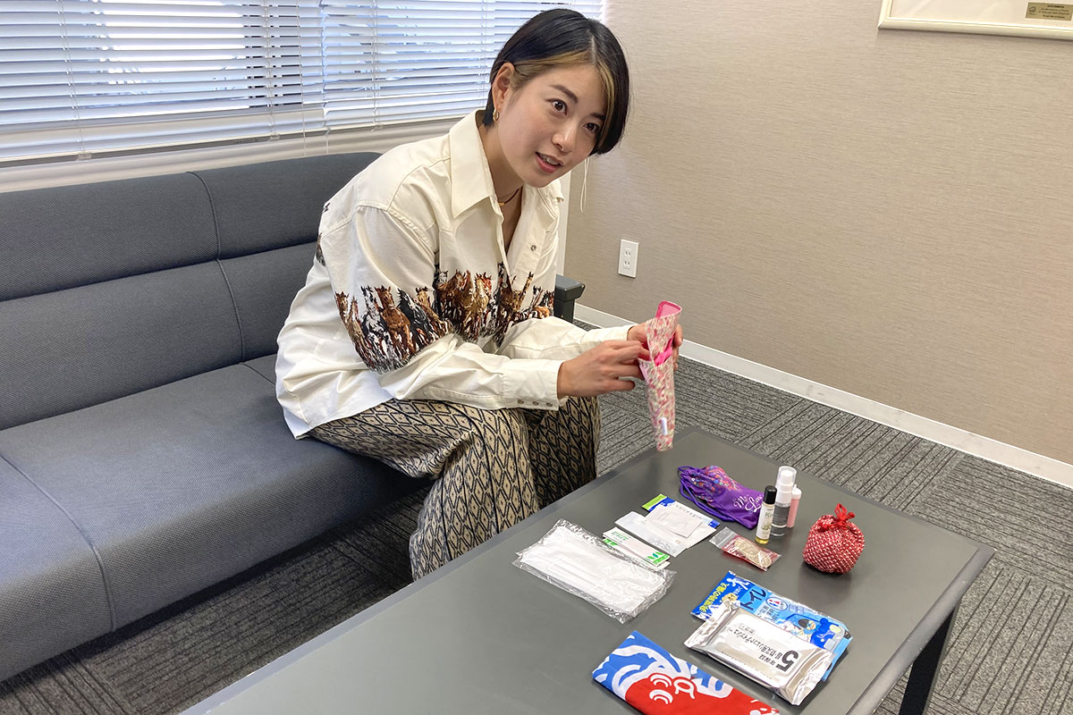 中村優さんのオリジナルポーチ