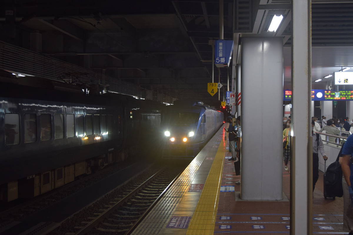 21:04発 鹿児島本線上り 特急ソニック57号 大分行き